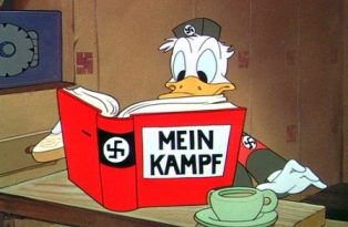 Pato Donald caracterizado como nazi