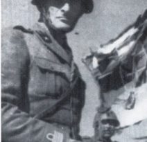 El Coronel Alessandro Bettoni del regimiento Savoia