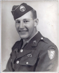 Sargento Earl Hale