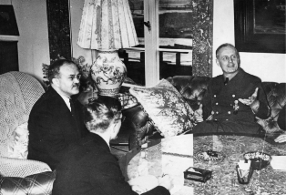 Von Ribbentrop y Molotov en Berlin